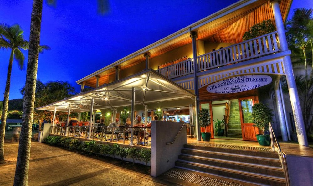 Sovereign Resort Hotel 6/64