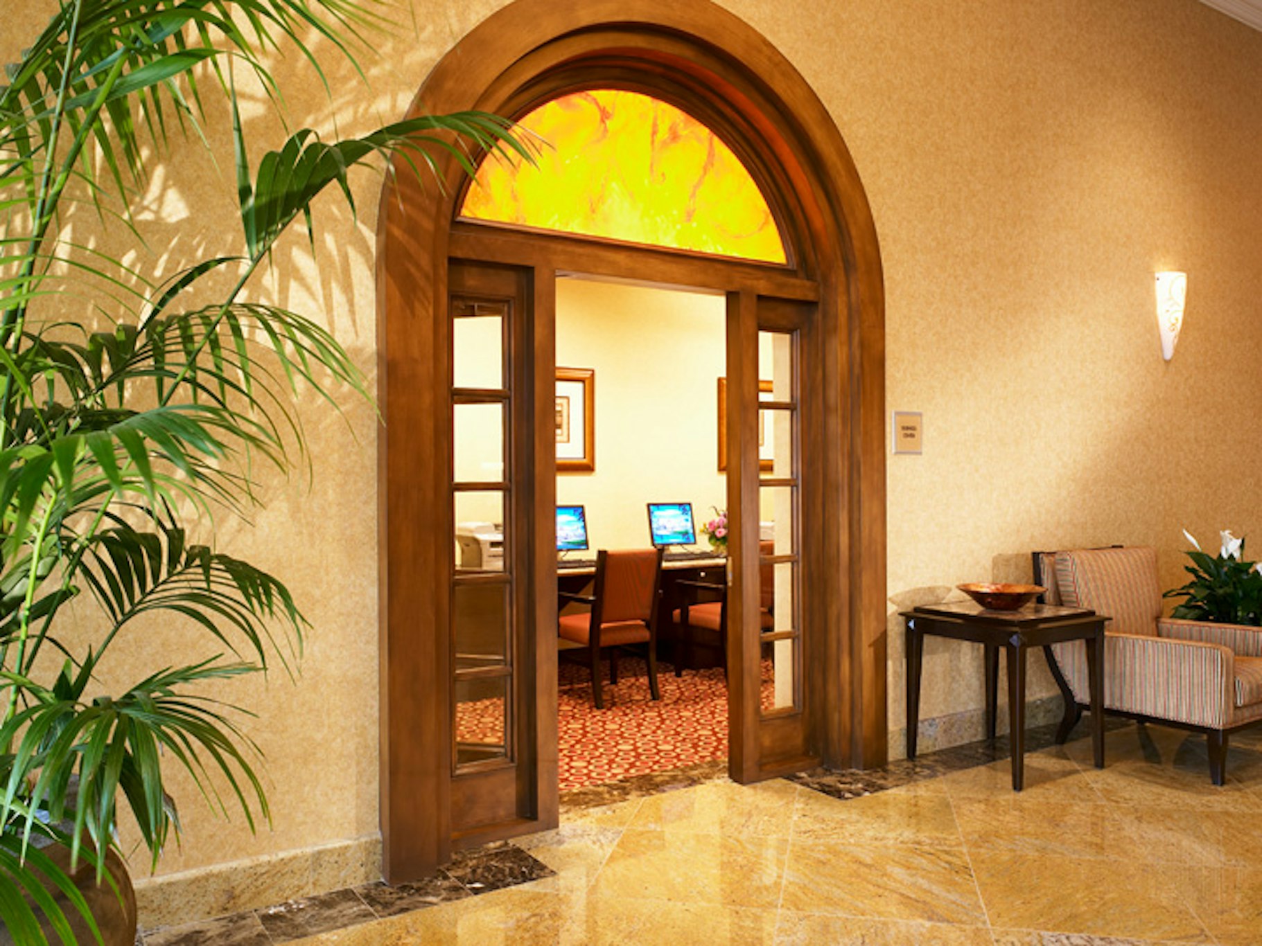 DoubleTree Suites by Hilton Hotel Anaheim Resort - Convention Center 19/56