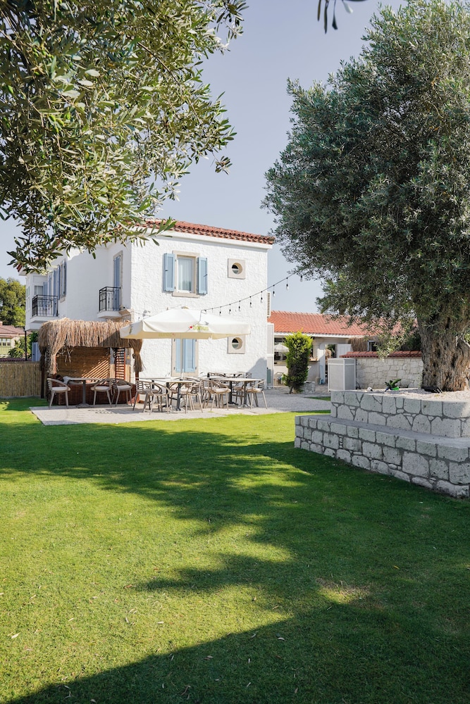 Alacati Limonaia Hotel 46/50