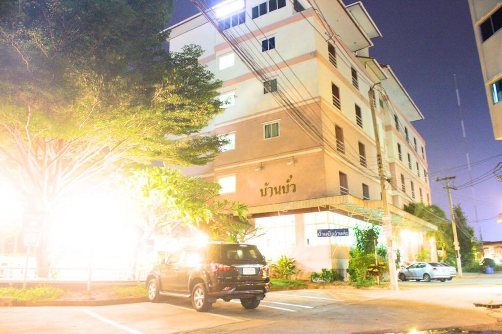 Ban Bua Resort & Hotel 12/15