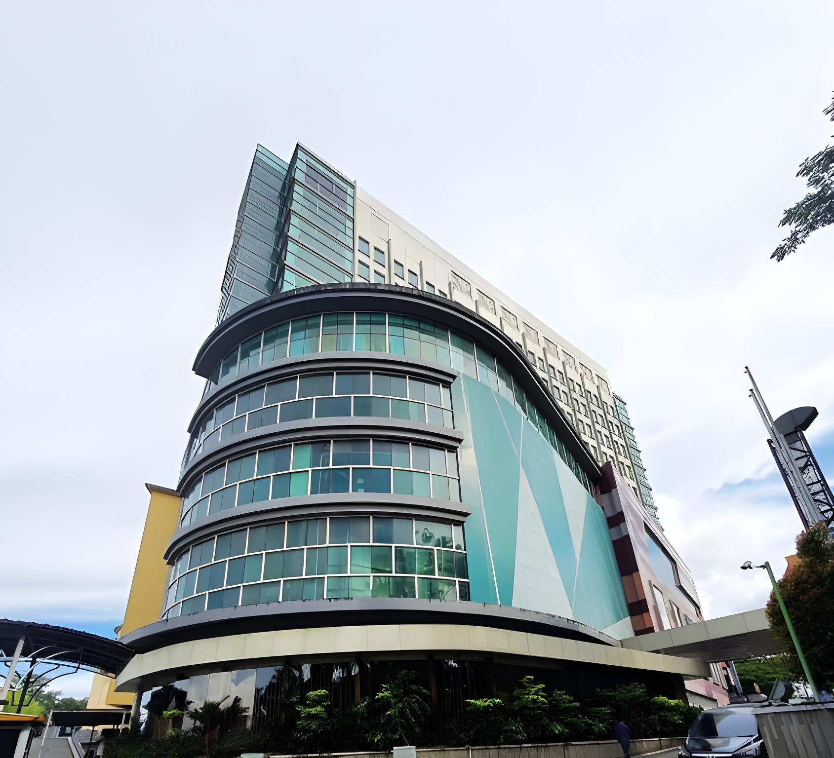 Five Premiere Hotel 4/50
