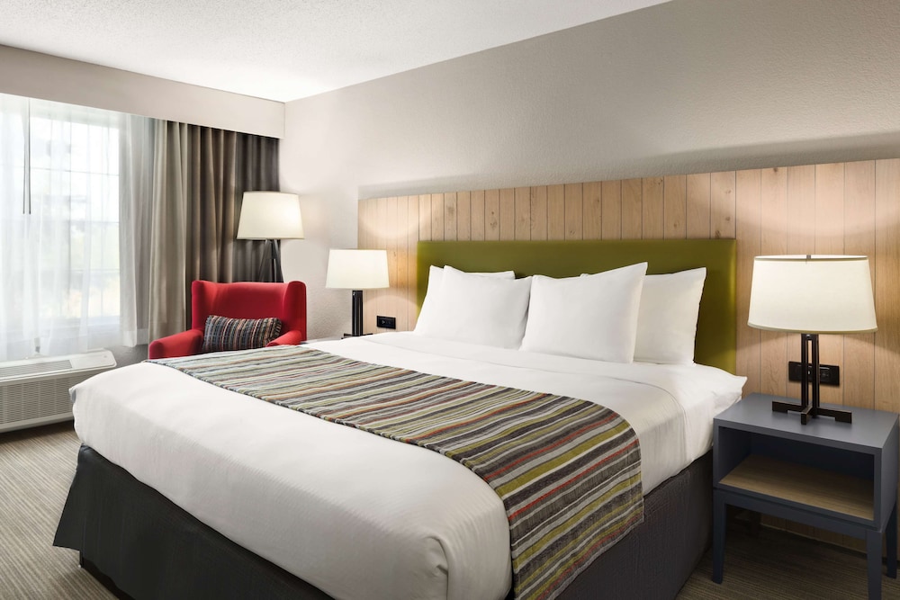 Country Inn & Suites by Radisson, Novi, MI 3/26
