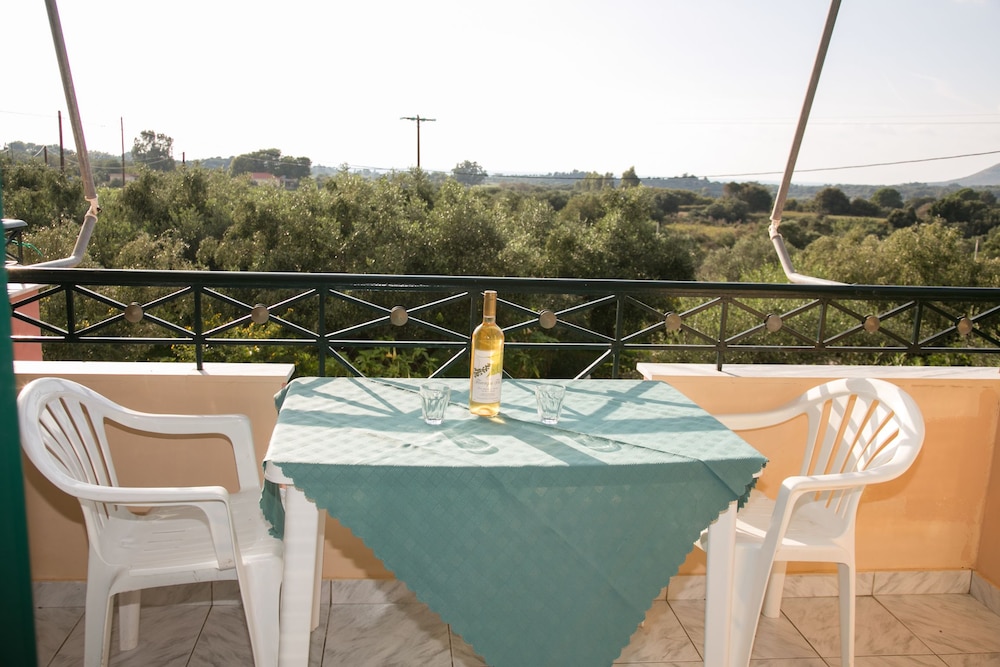 Almyros Studios And Apartments 20/44