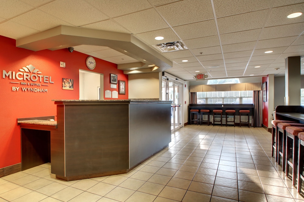 Microtel Inn & Suites Tuscaloosa Near University 2/30