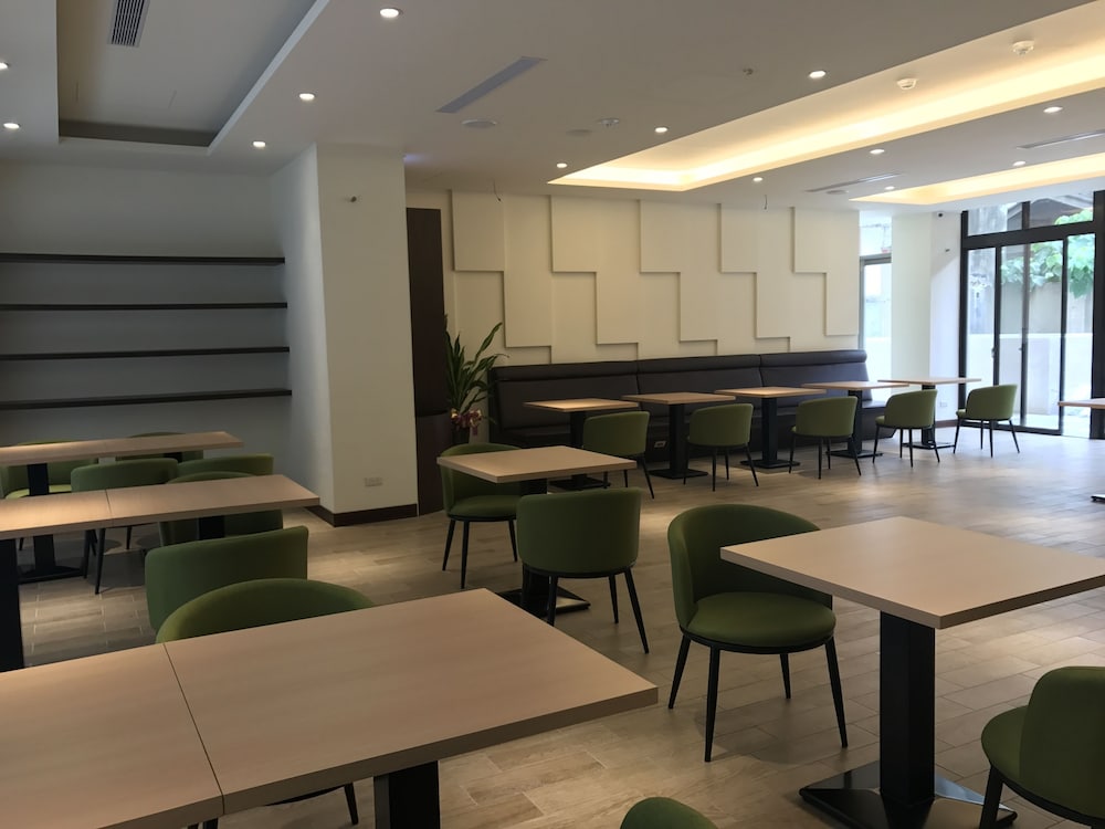 Ml Hotel 16/22