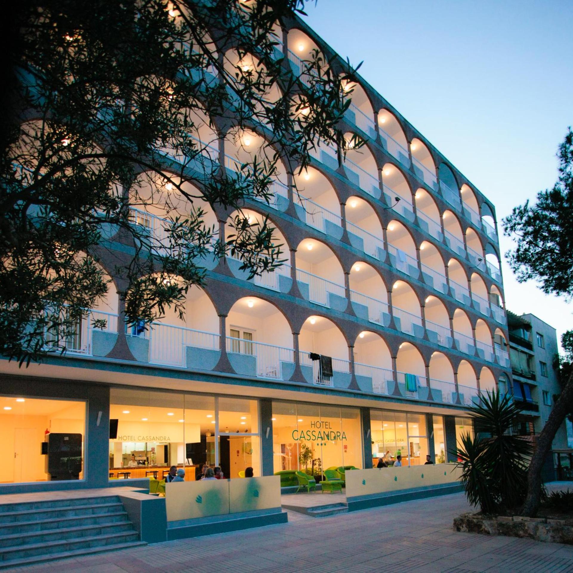 Hotel Cassandra Formerly Hotel Santa Monica 4/50