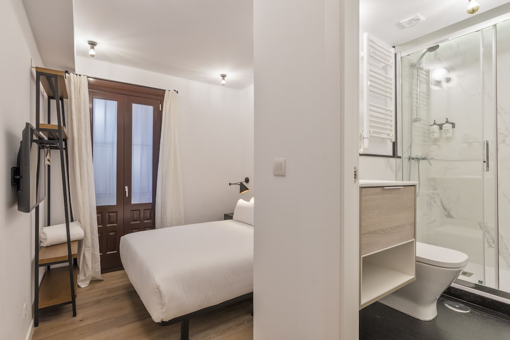 غرفة مريحة بسرير مزدوج، UMA Suites Atocha 7/7
