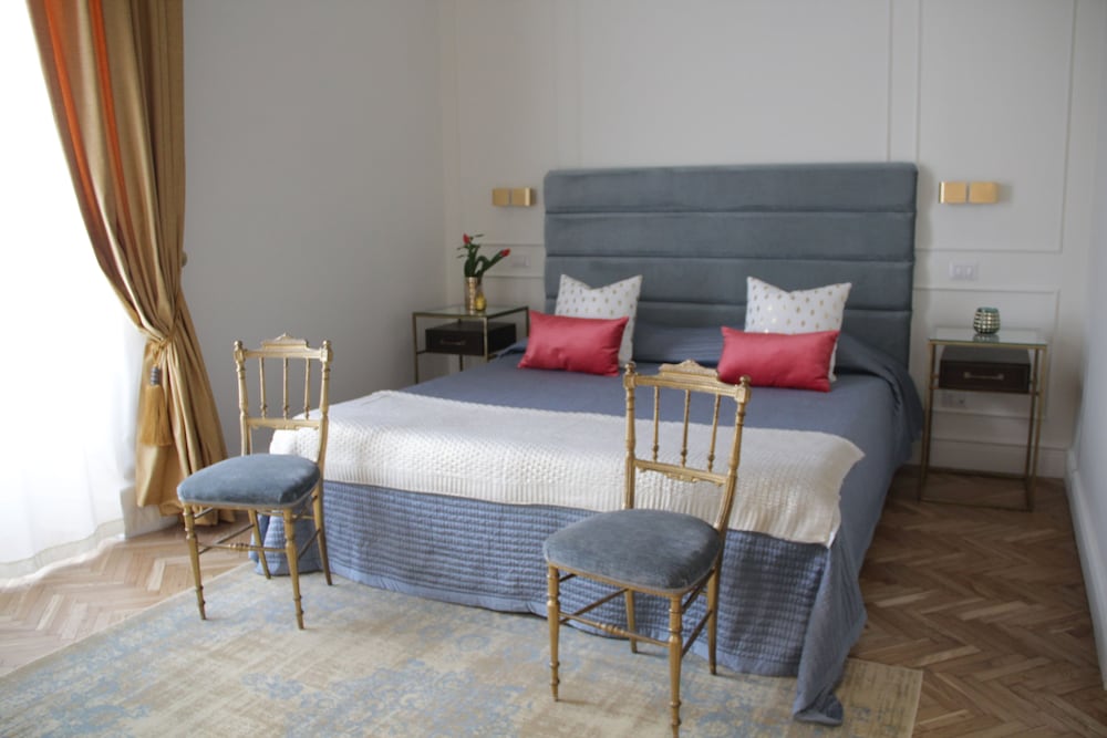 Ingrami Suites 12/72