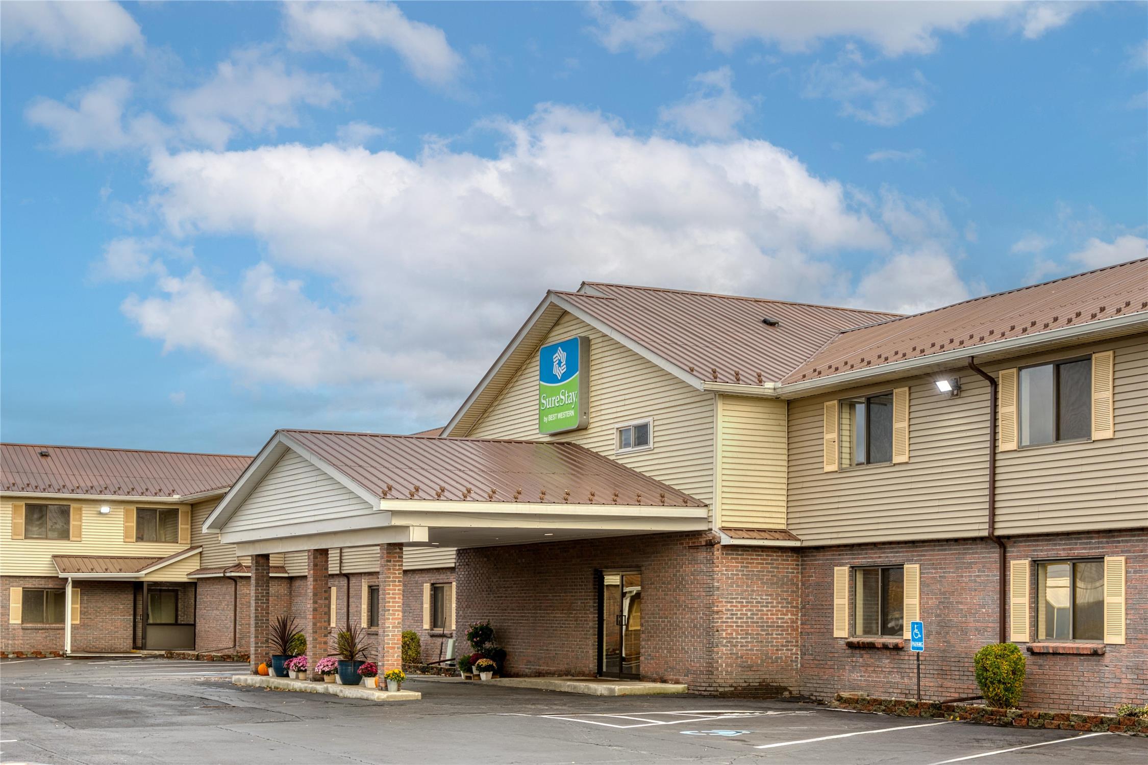 SureStay by Best Western Massena 22/28