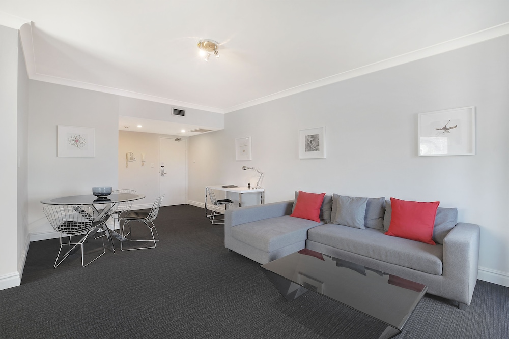 Sydney Airport Suites 31/50