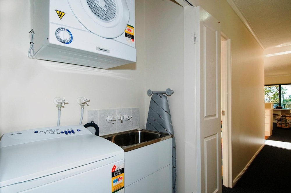 SHELLY BAY RESORT 50/50