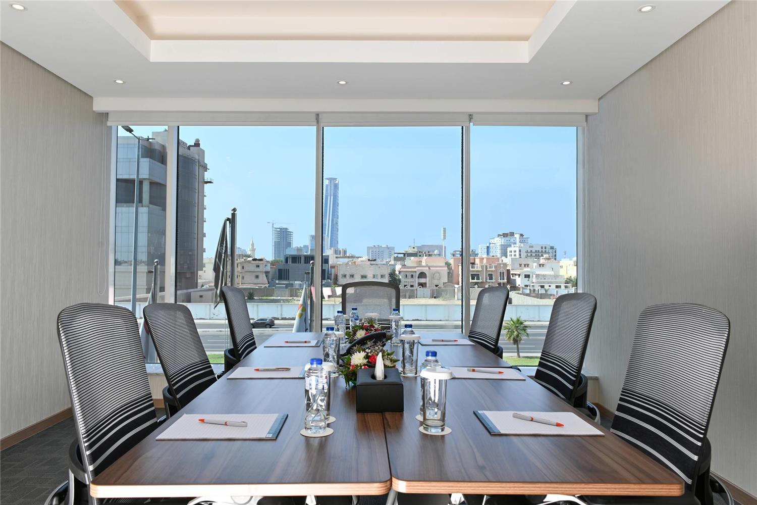 فندق كمفورت جدة طريق الملك(Comfort Hotel Jeddah King Road) 36/44