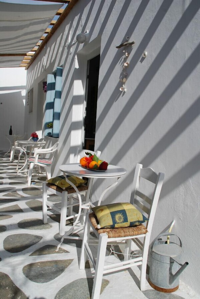 Andriani's Guest House 34/50