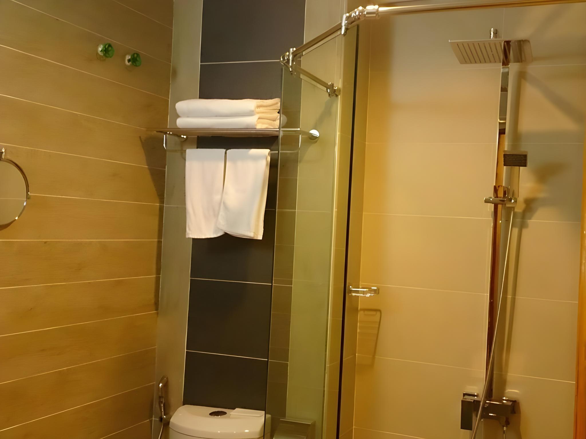 Amanson Signature Hotel 49/51