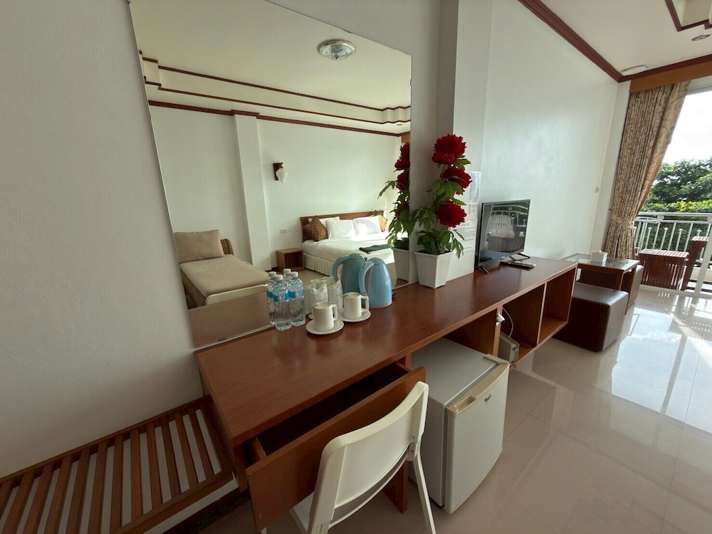 MAM KAI BAE BEACH RESORT 30/48