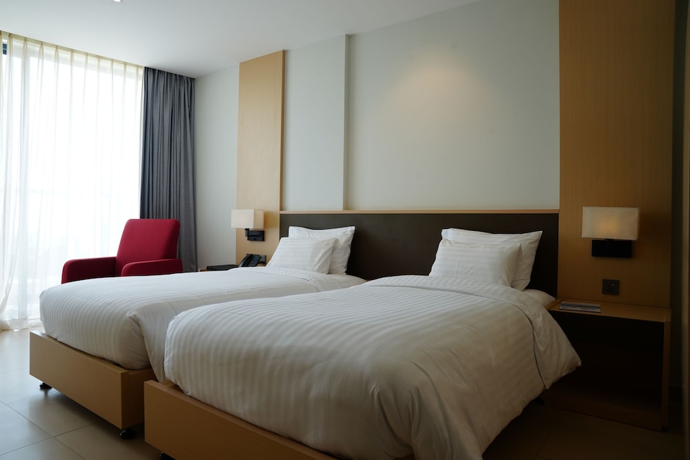 The Empyrean Cam Ranh Beach Resort 27/57