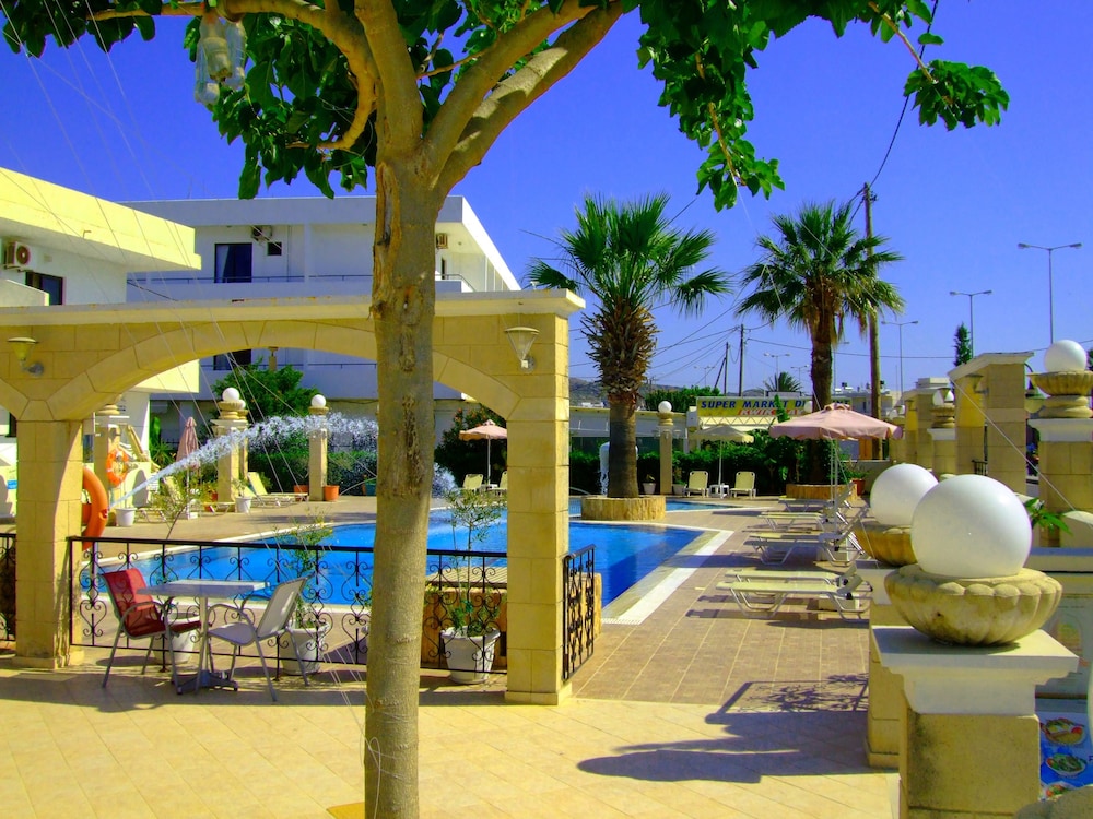 Antonios Hotel 56/62