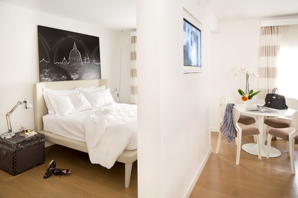 Via Del Corso Home 22/45