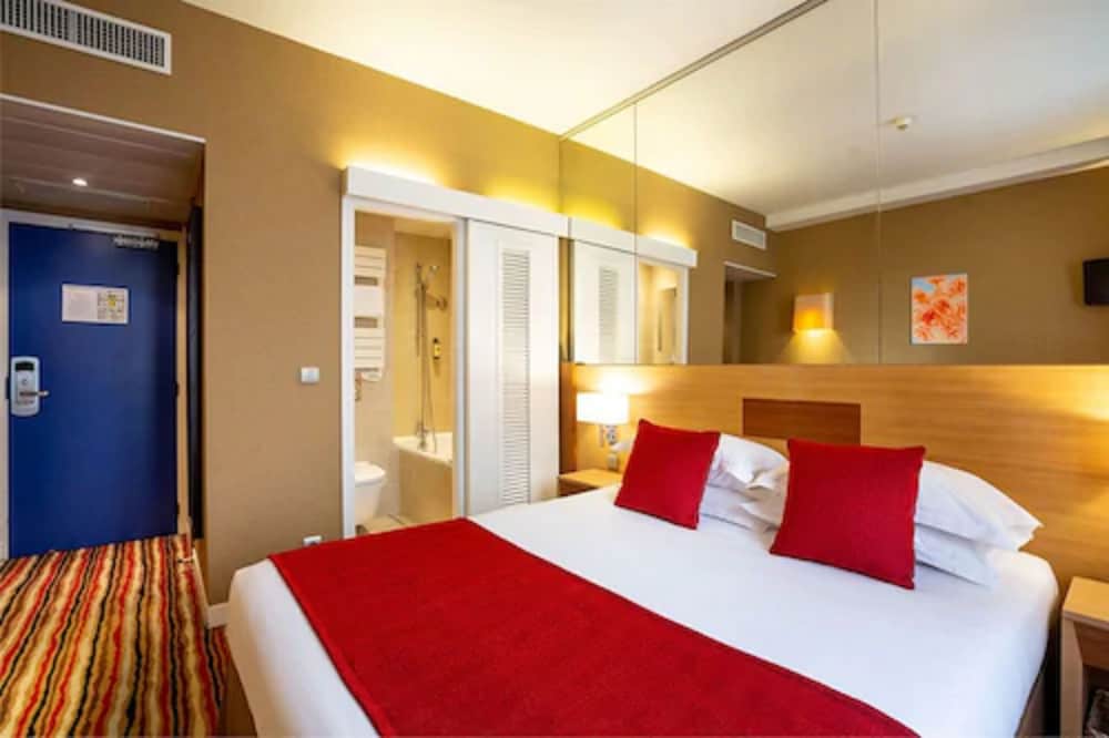 Room at PAVILLON BASTILLE, PARIS