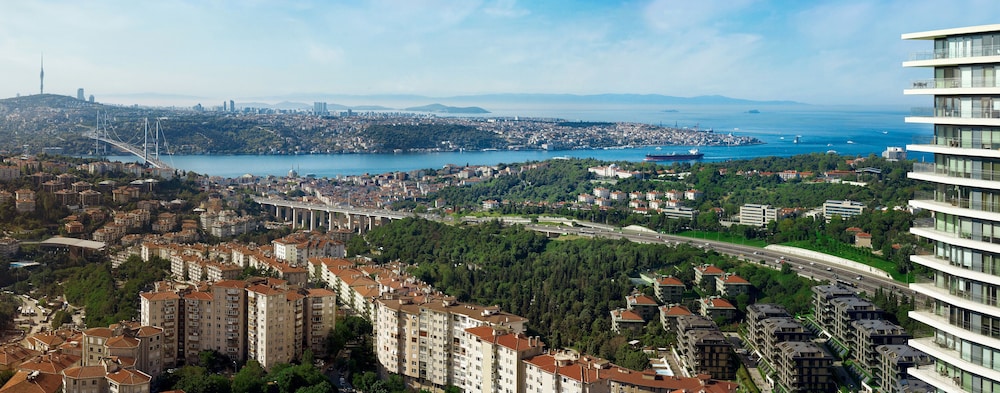 RAFFLES ISTANBUL 65/68
