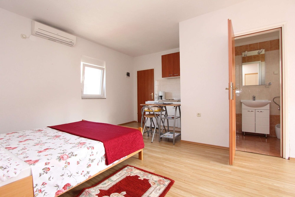 APARTMENT SENA 19/50