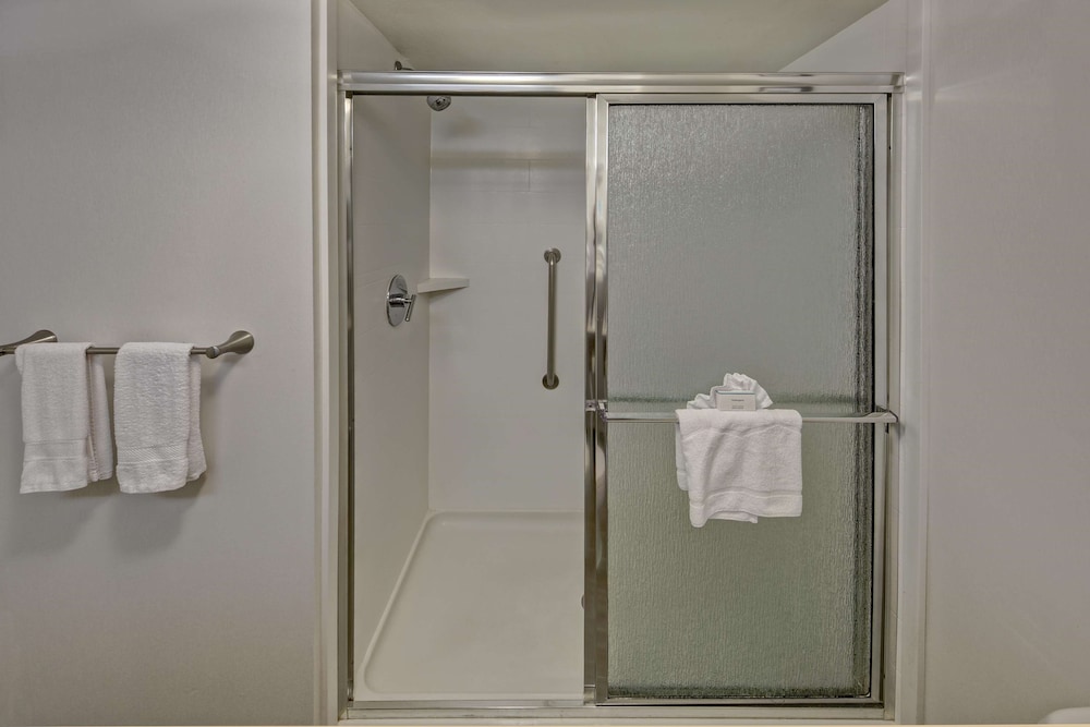 Hampton Inn Suites Clermont 10/41