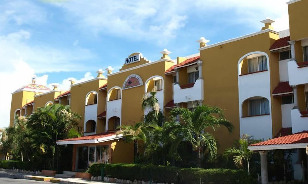 Suites Cancun Center 4/57