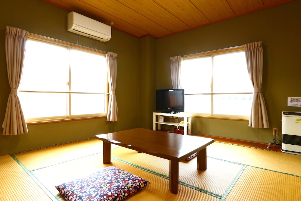 Belle Vue Nishiura 45/58