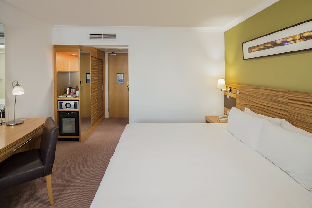 Crowne Plaza Chester 9/71