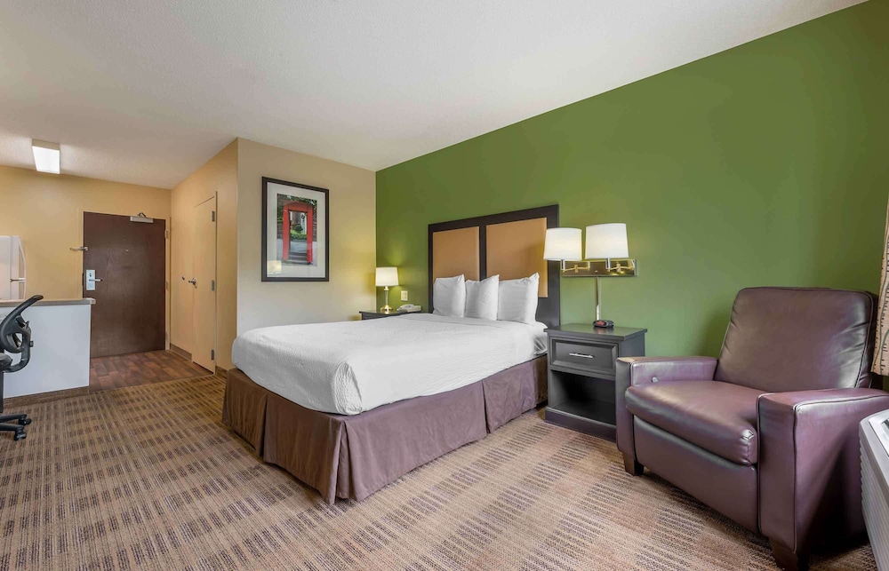 Extended Stay America Bloomington - Normal 20/48
