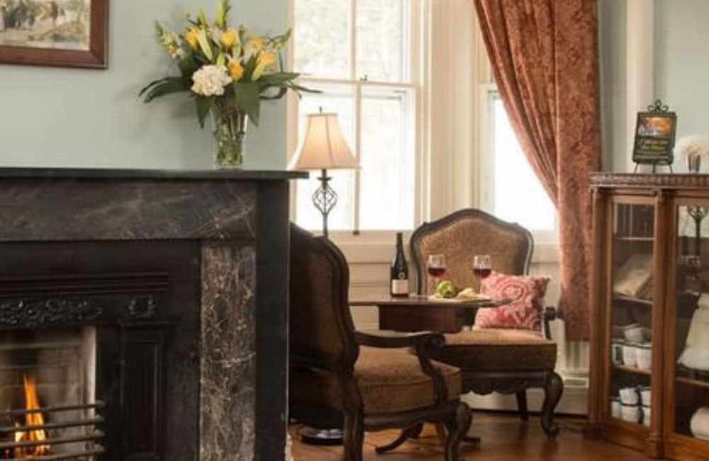 Caldwell House Bed &amp; Breakfast 3/50