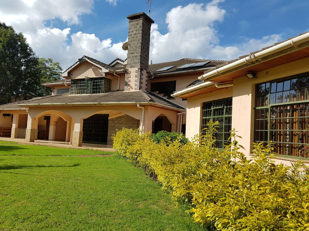 Spurwing Guest House 44/50