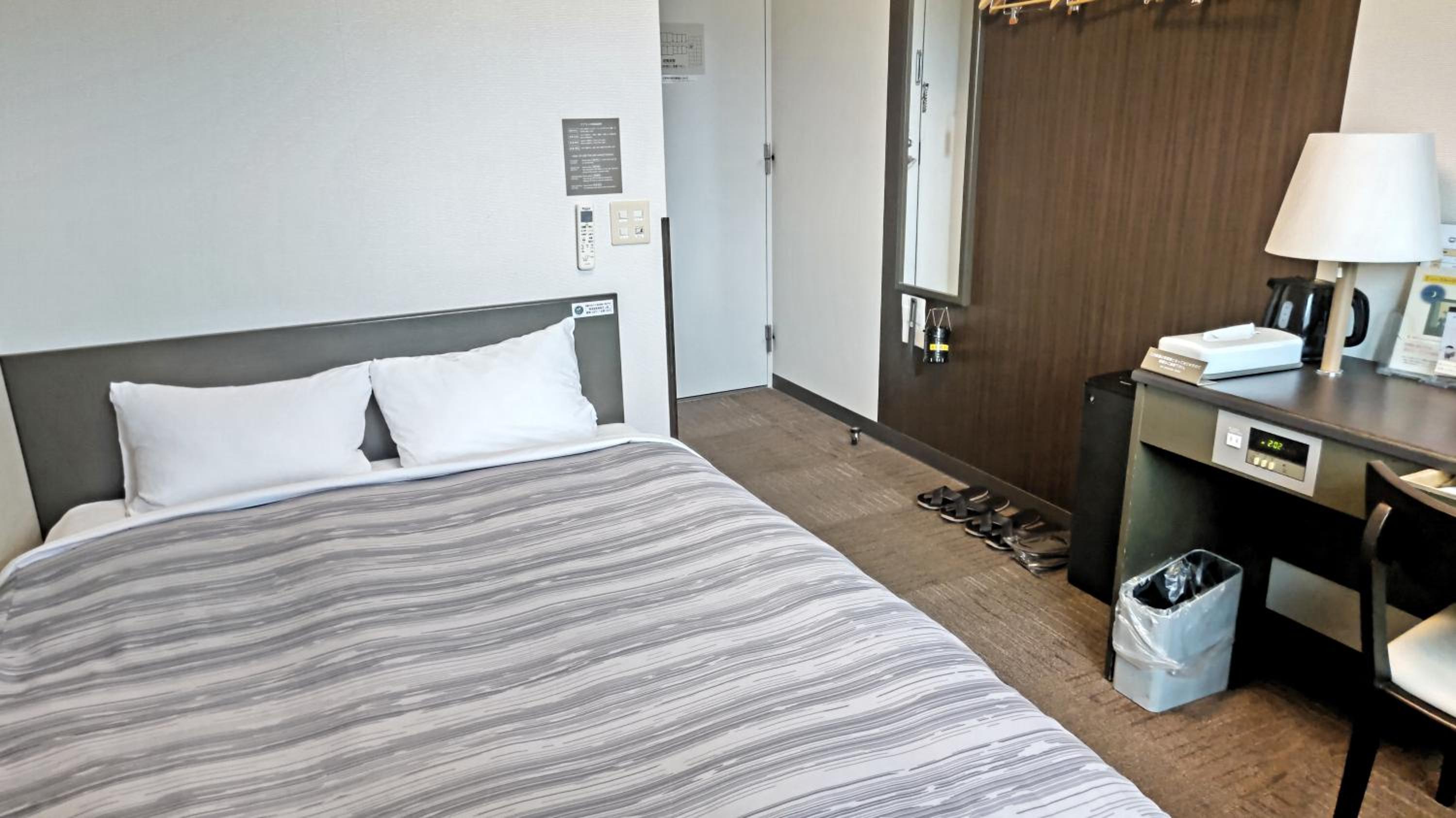 Semi Room, Double Bed, Smoking