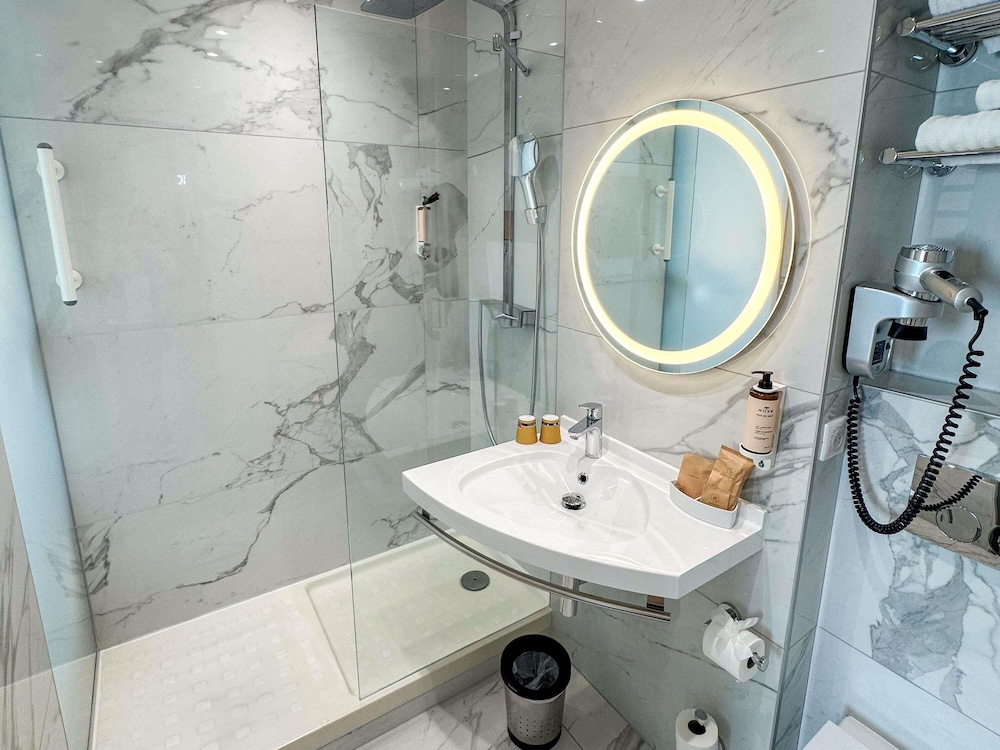 Mercure Ajaccio Centre 76/76