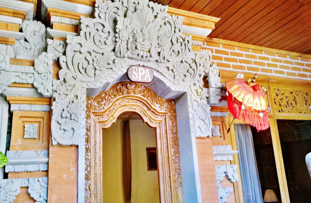 Puri Dewa Bharata Hotel and Villas 9/49