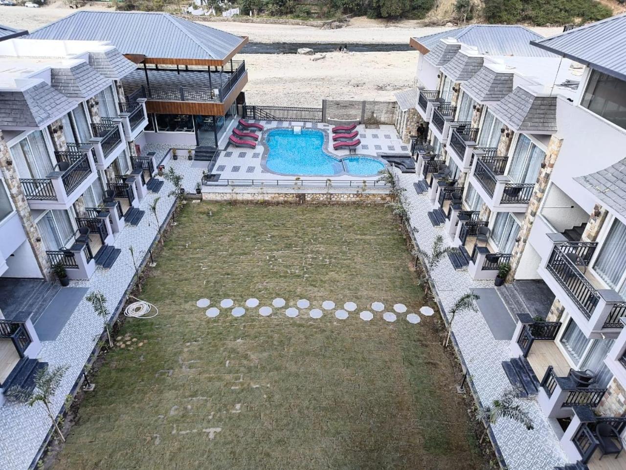 Amritara Chakra River Resort 47/54