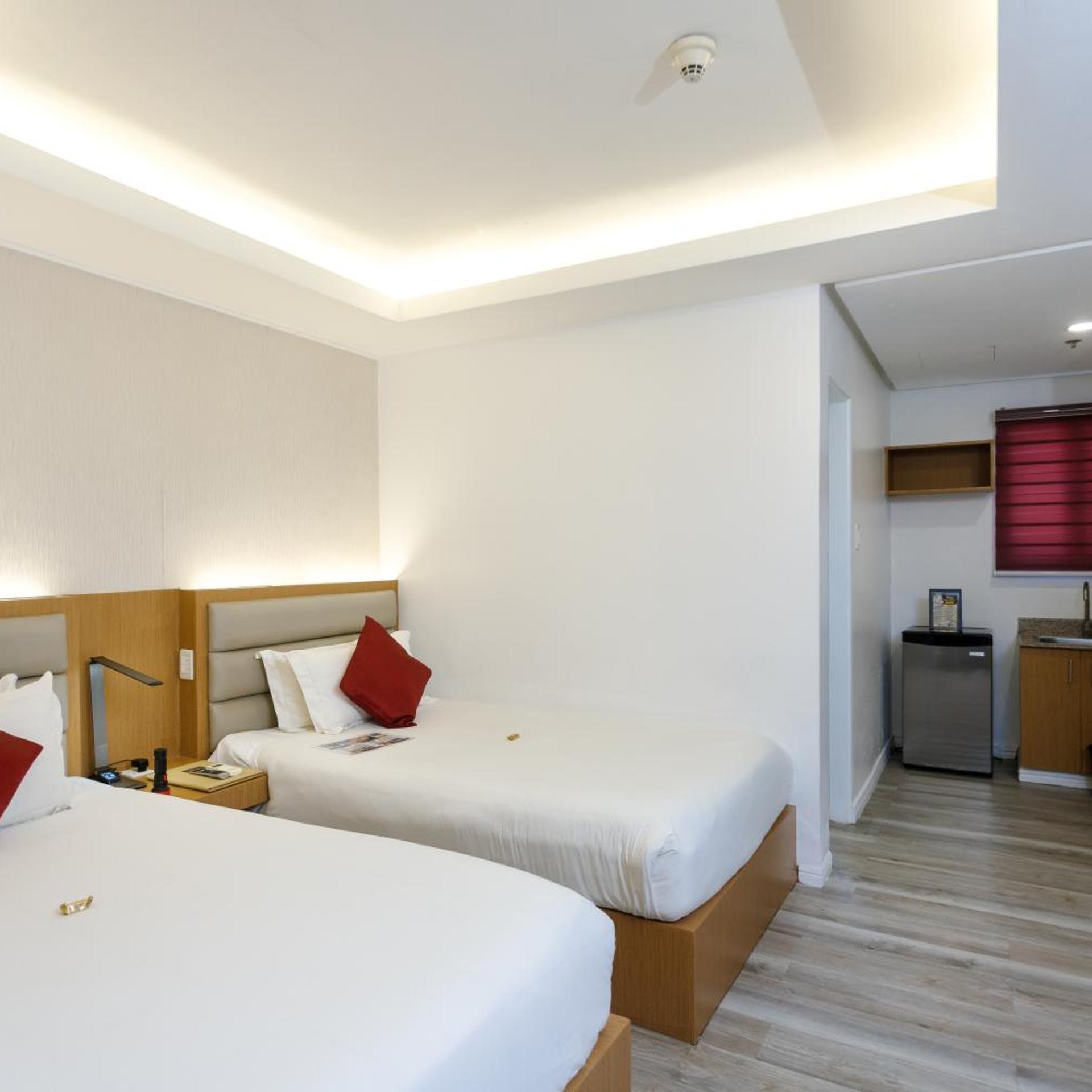 Club, Prestige, Suite, Twin Beds