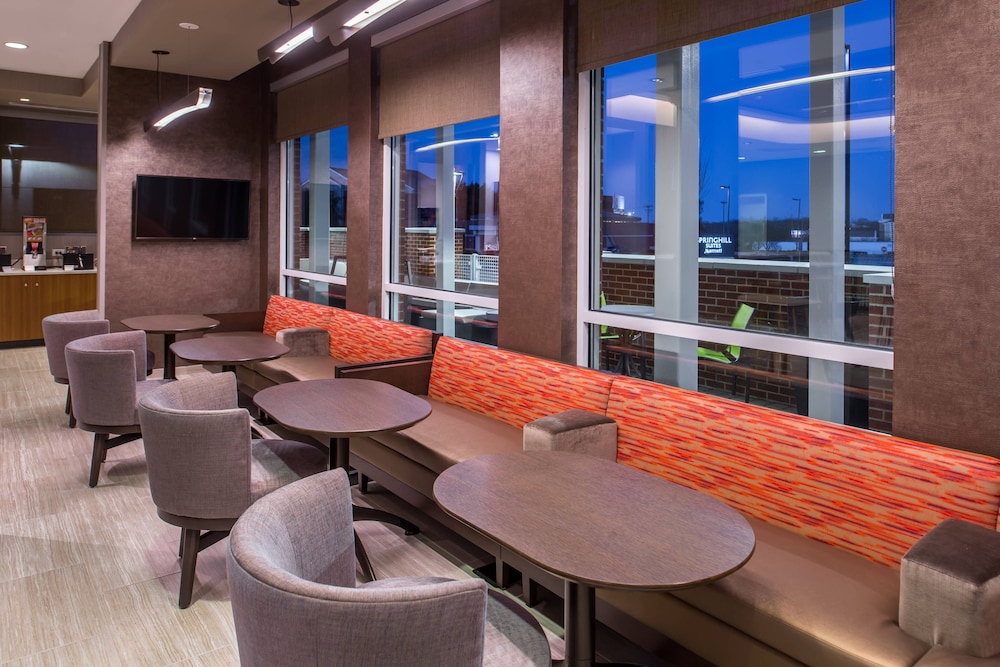 SpringHill Suites by Marriott Greensboro Airport 27/37