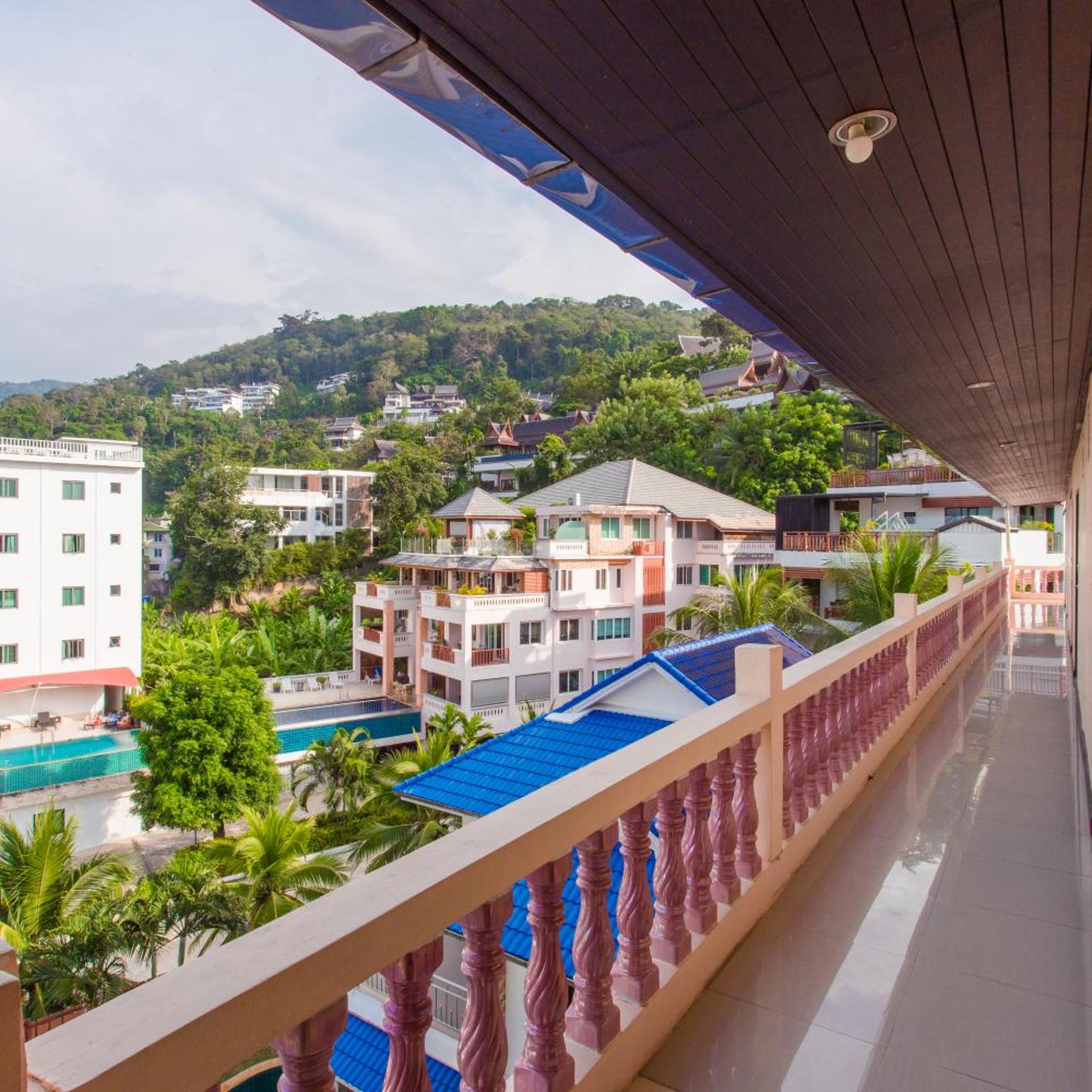 Surin Sunset Hotel 3/55