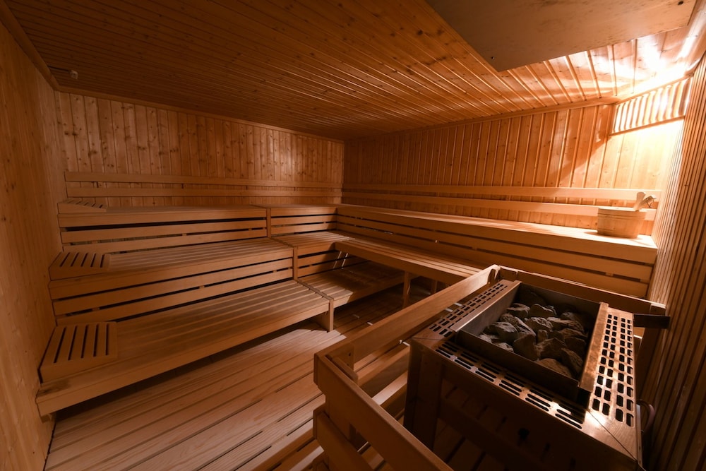 Aparthotel Milenij 14/40