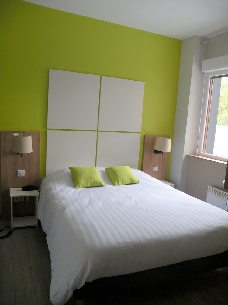 ROOM, SINGLE