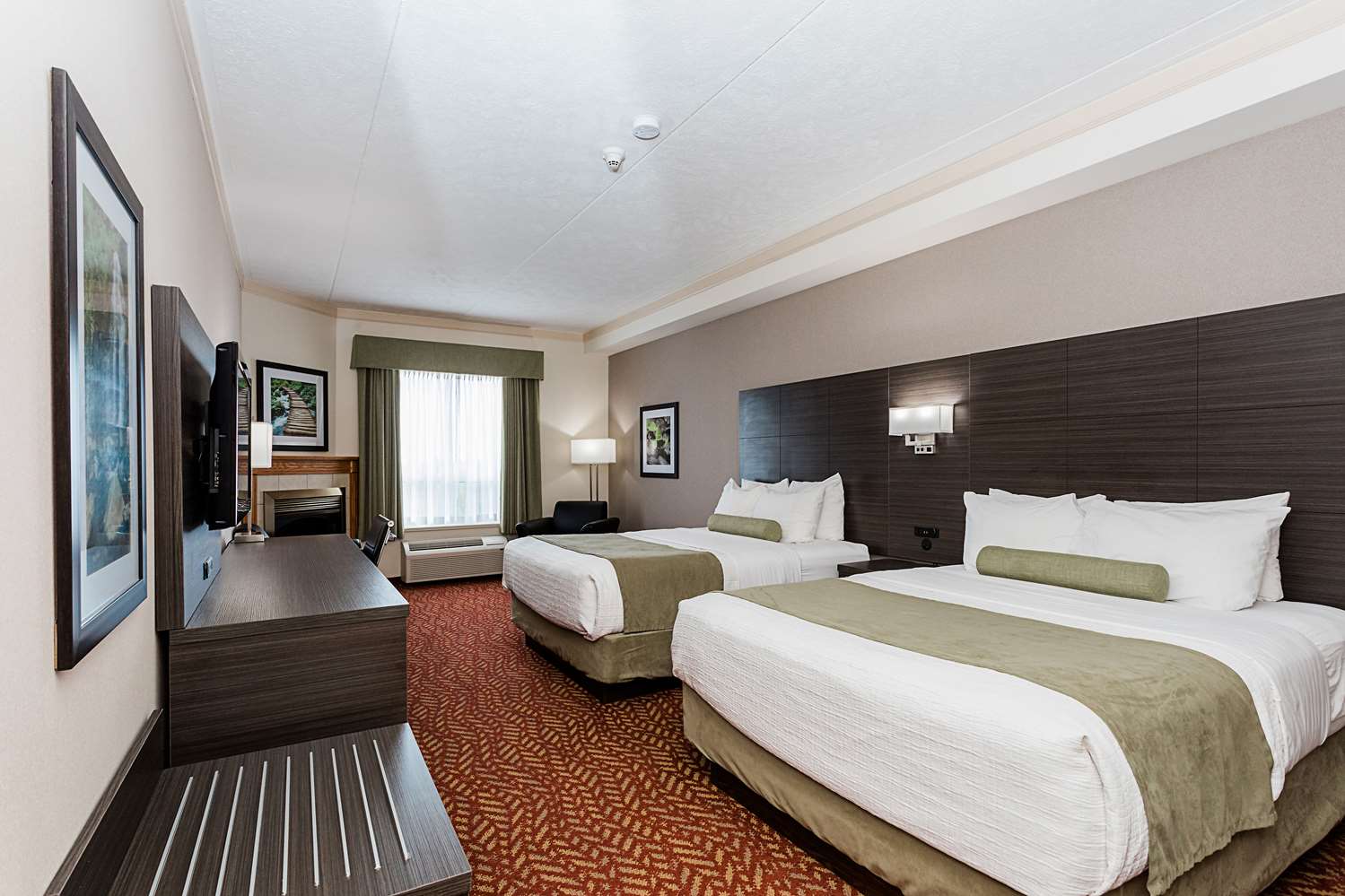 Best Western Inn On The Bay 4/22