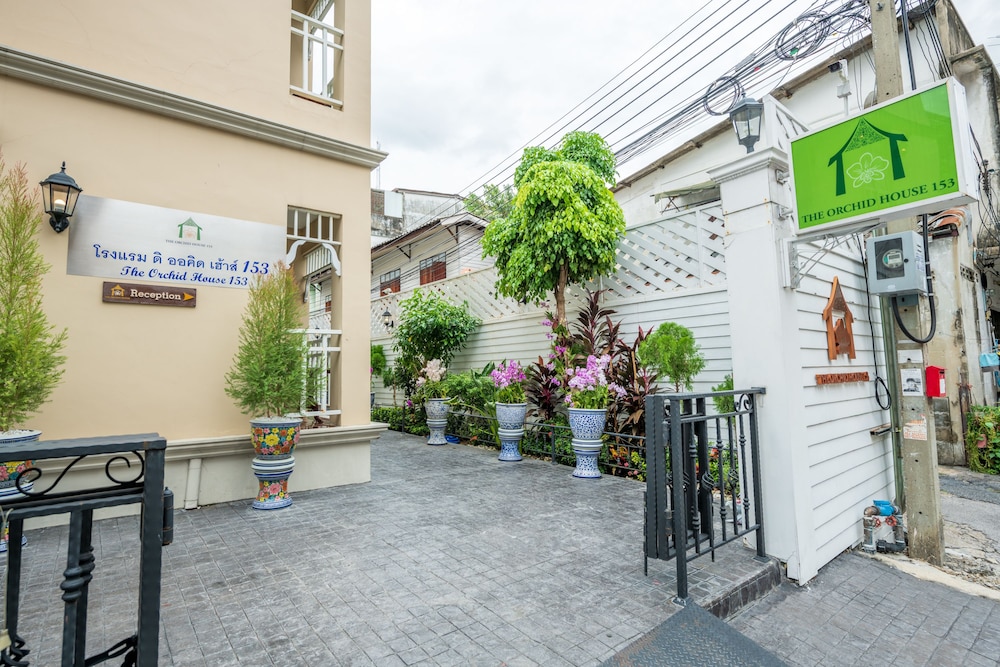 The Orchid House 153 63/70