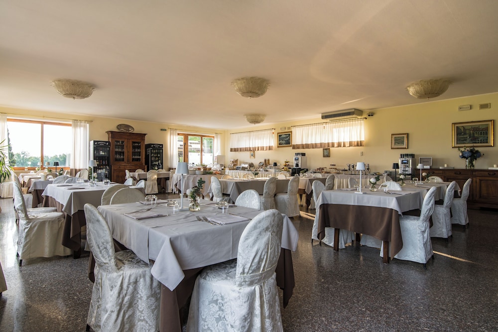 AHG Golf Hotel Porta del Sole 49/85