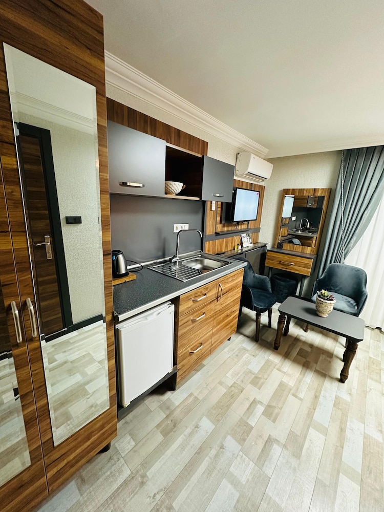 La Serena Hotel & Suites 12/50