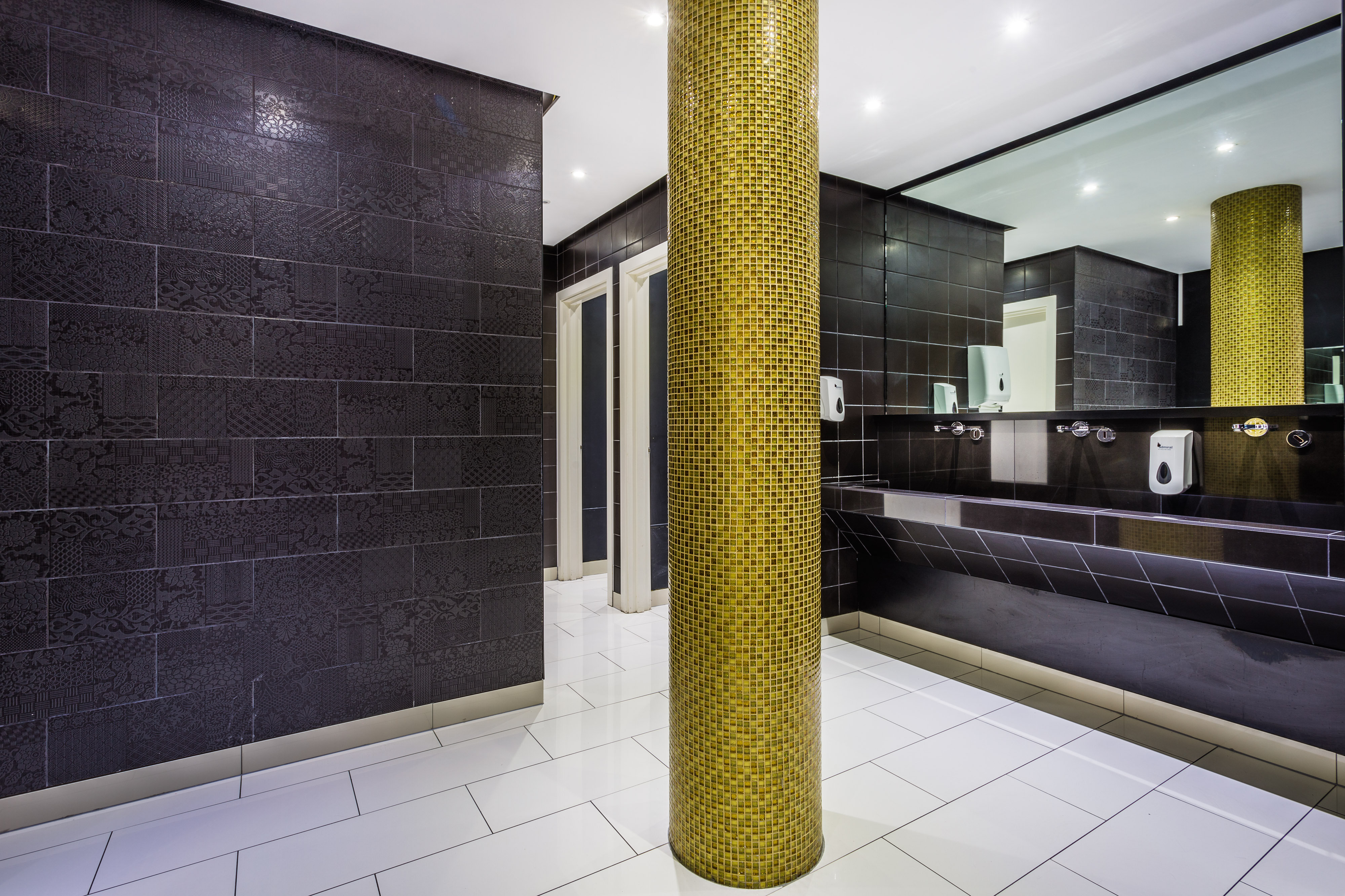 Holiday Inn Sittingbourne 49/50
