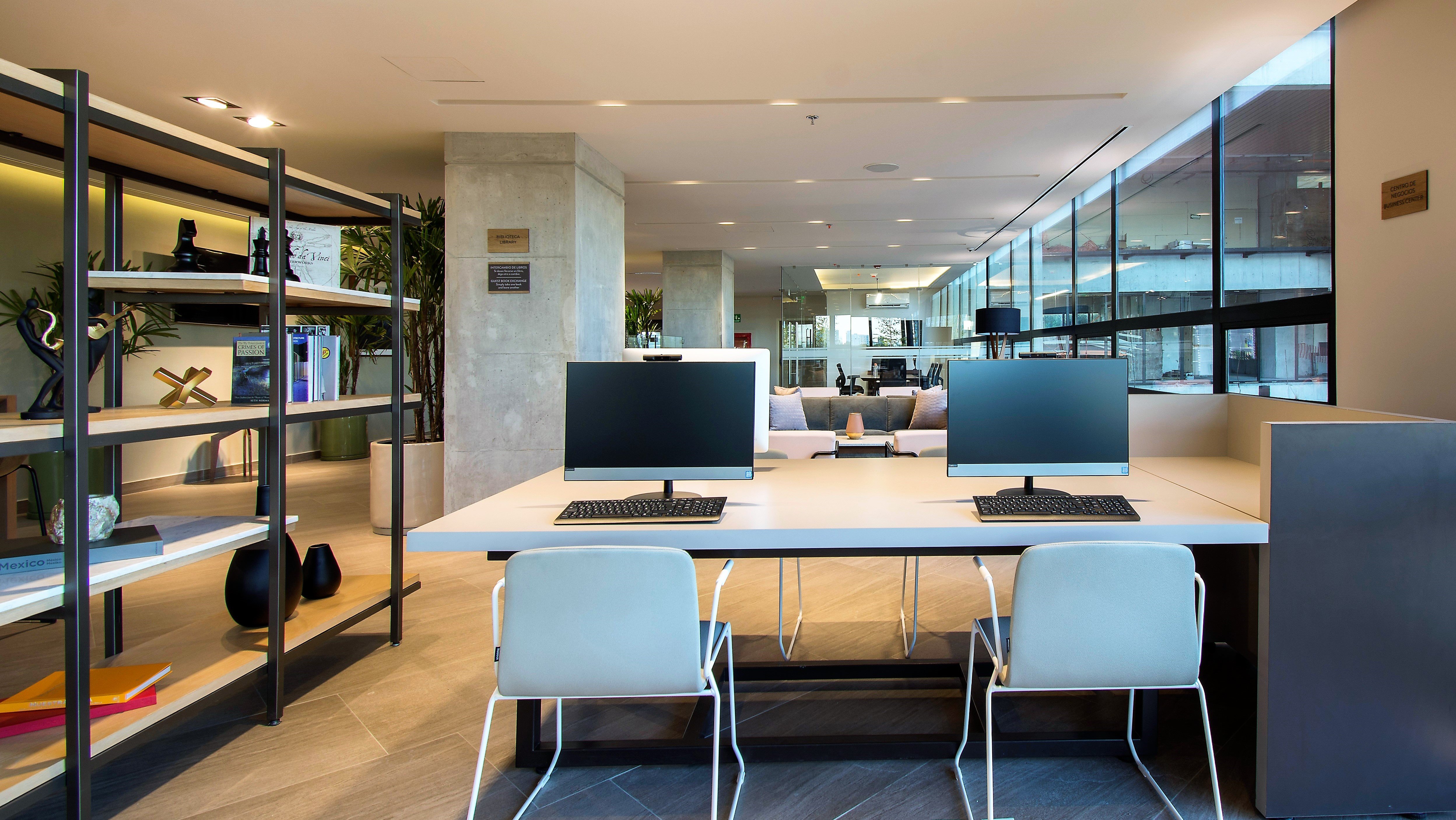 Staybridge Suites Guadalajara Novena 68/77