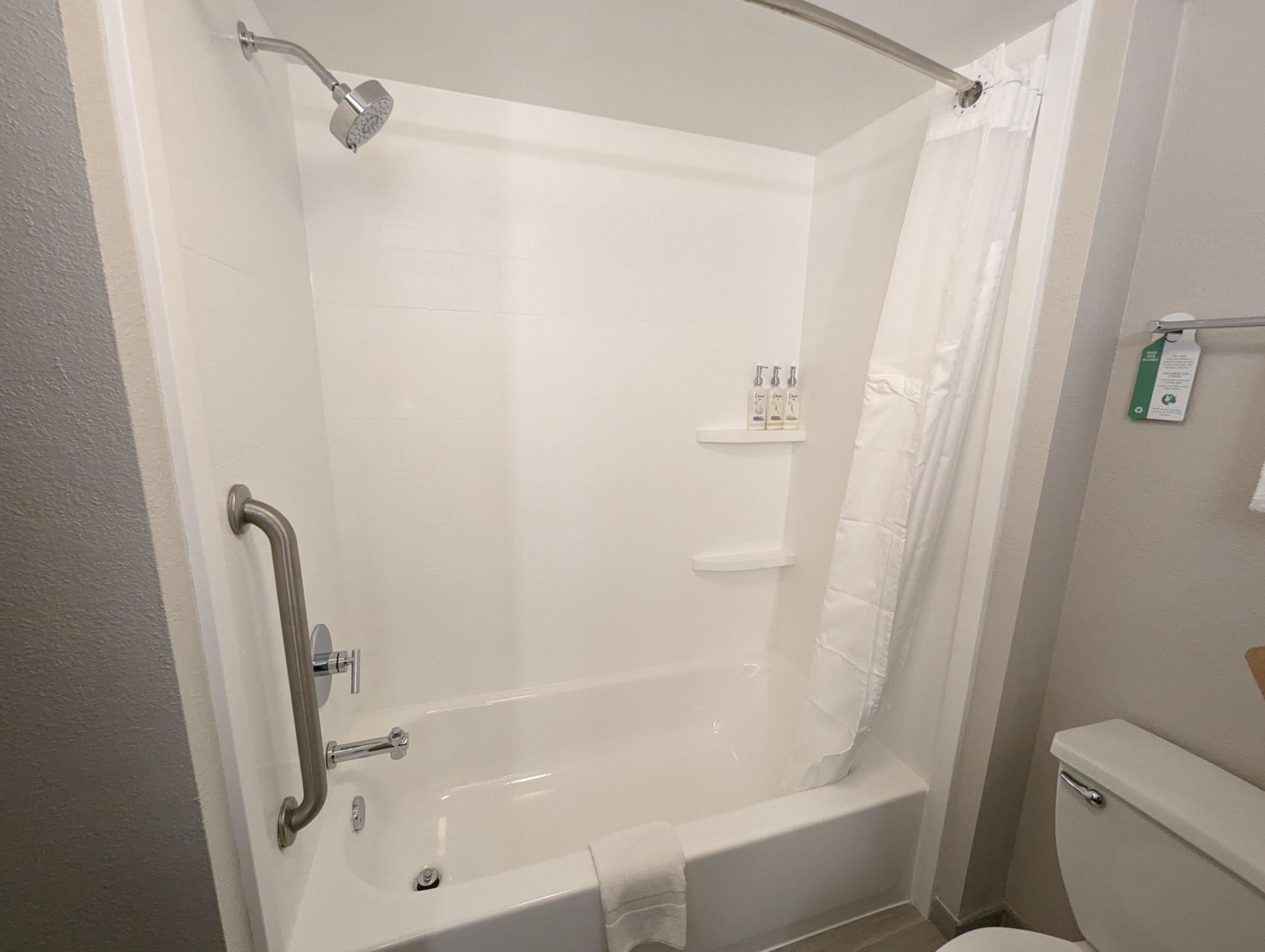 Holiday Inn Express Indianapolis Airport 79/80