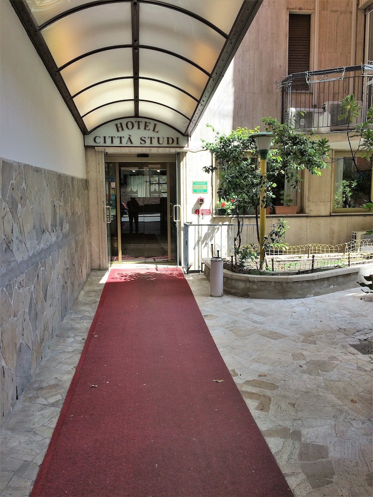 Hotel Citta Studi 64/70