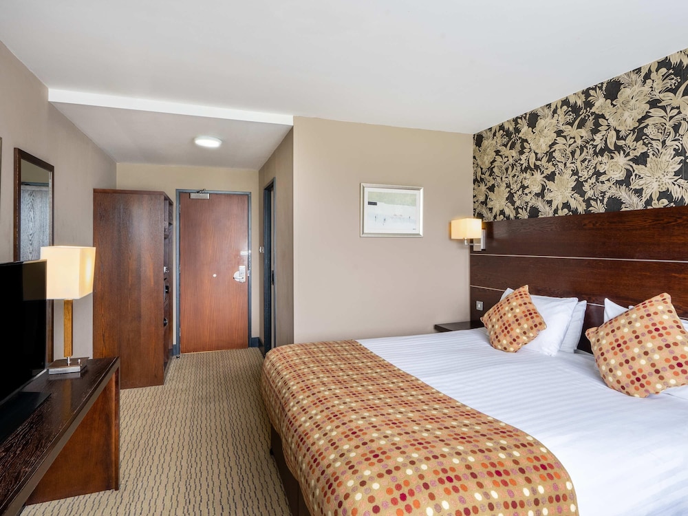 Mercure Maidstone Great Danes Hotel 14/75